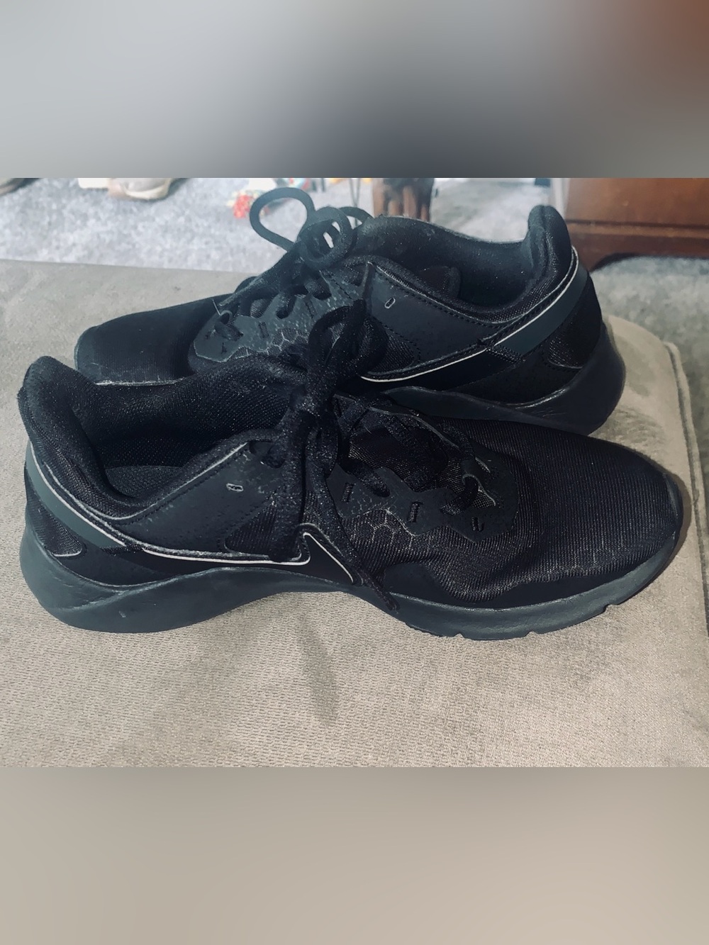 Nike Black Womens Athletic Sneakers - Lace-Up Running Shoes